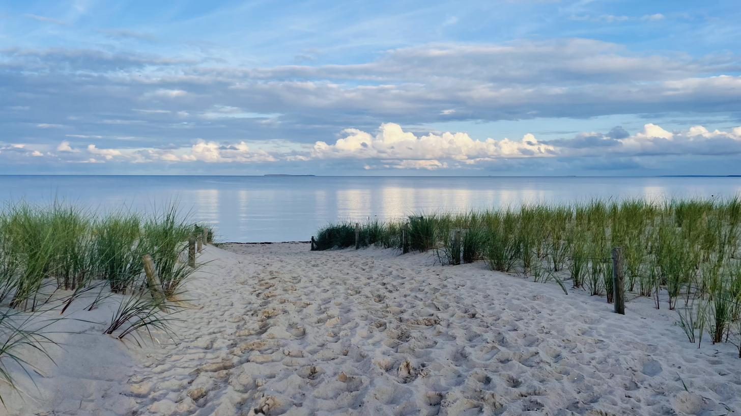 Weg durch die Dünen zum Südstrand
